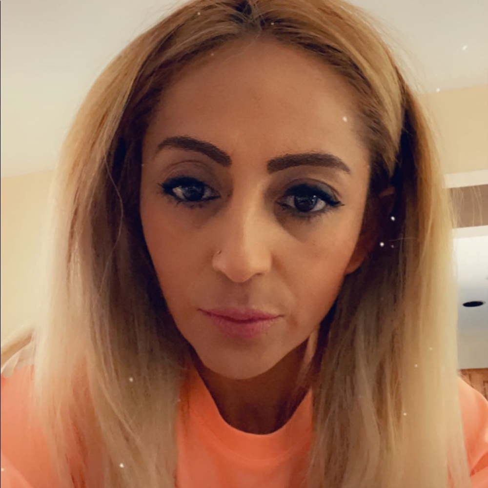 Meet your Posher, Anita